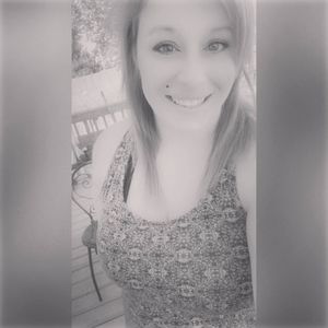 Meet your Posher, Naomi